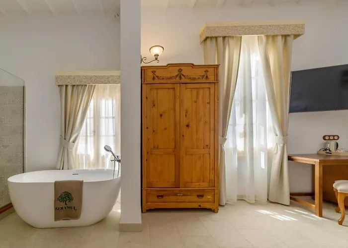 Seranova Luxury - Adults Only