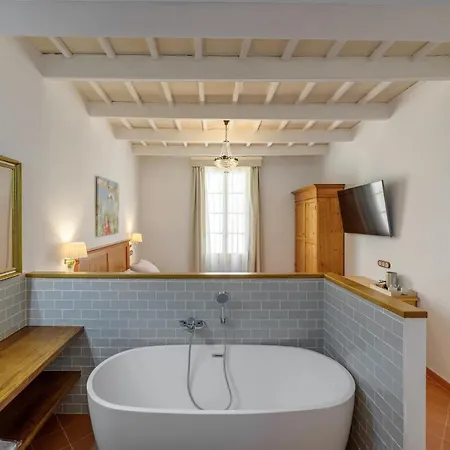 Seranova Luxury - Adults Only Hotell