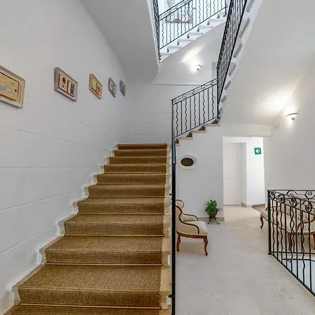 Hotell Seranova Luxury - Adults Only