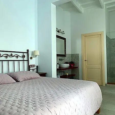 Отель Seranova Luxury - Adults Only 4*