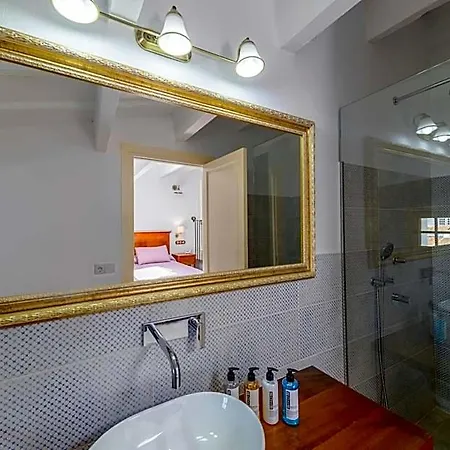 Отель Seranova Luxury - Adults Only 4*