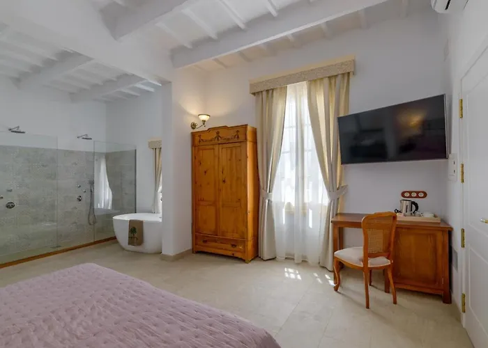 Seranova Luxury - Adults Only